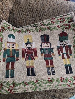 Vintage Nutcracker Christmas Tapestry Placemat For 6 18x12in Clean